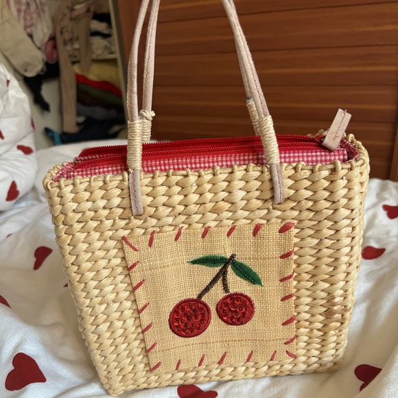 Cute Cherry Coquet Basket Bag - Picture 2 of 4